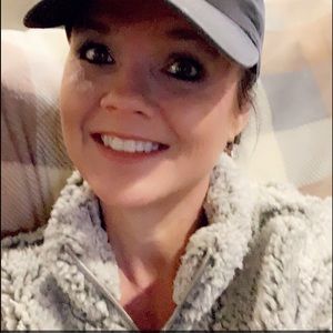 Meet your Posher, Debra